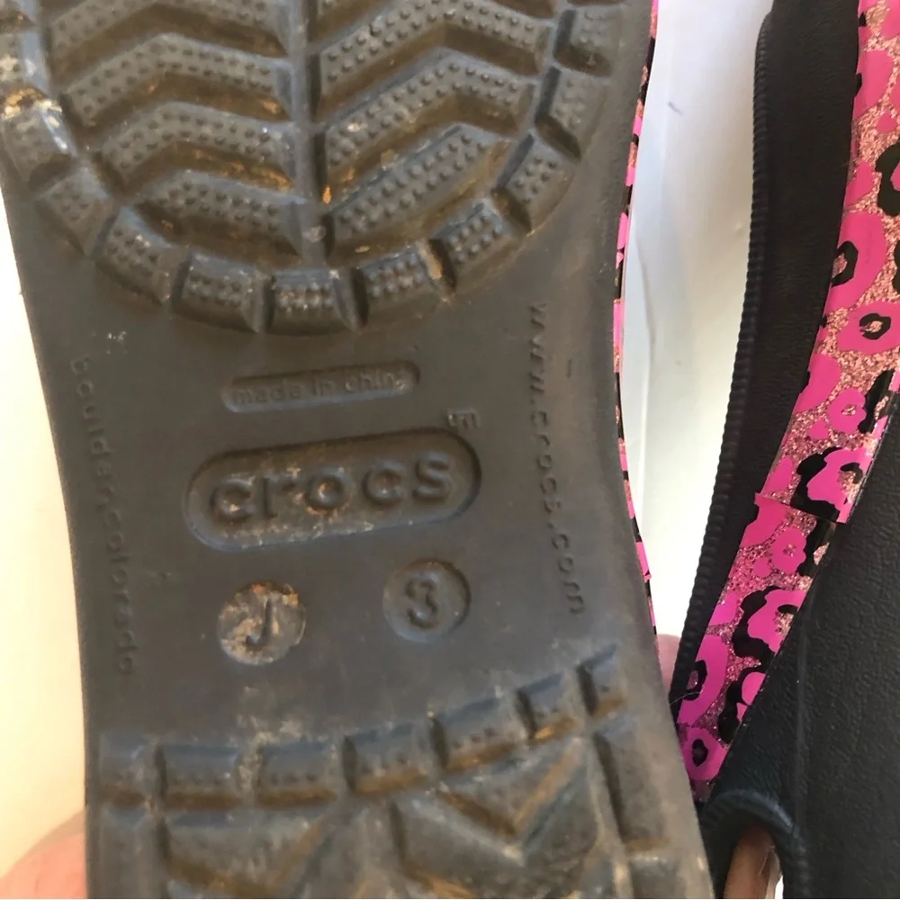 CROCS Sz 3 Black with Pink Decoration Sling Back SHOES